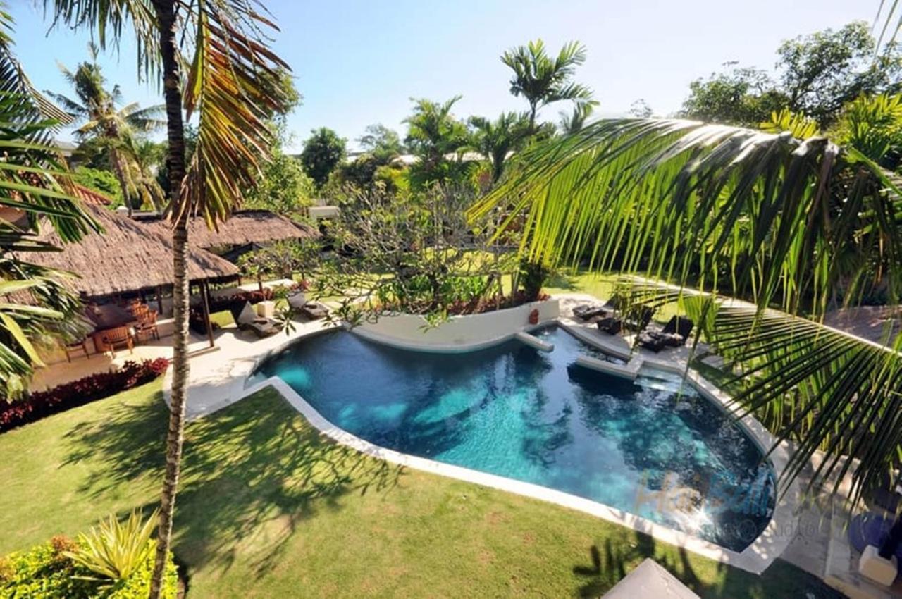 Villa Seminyak William Bagian luar foto